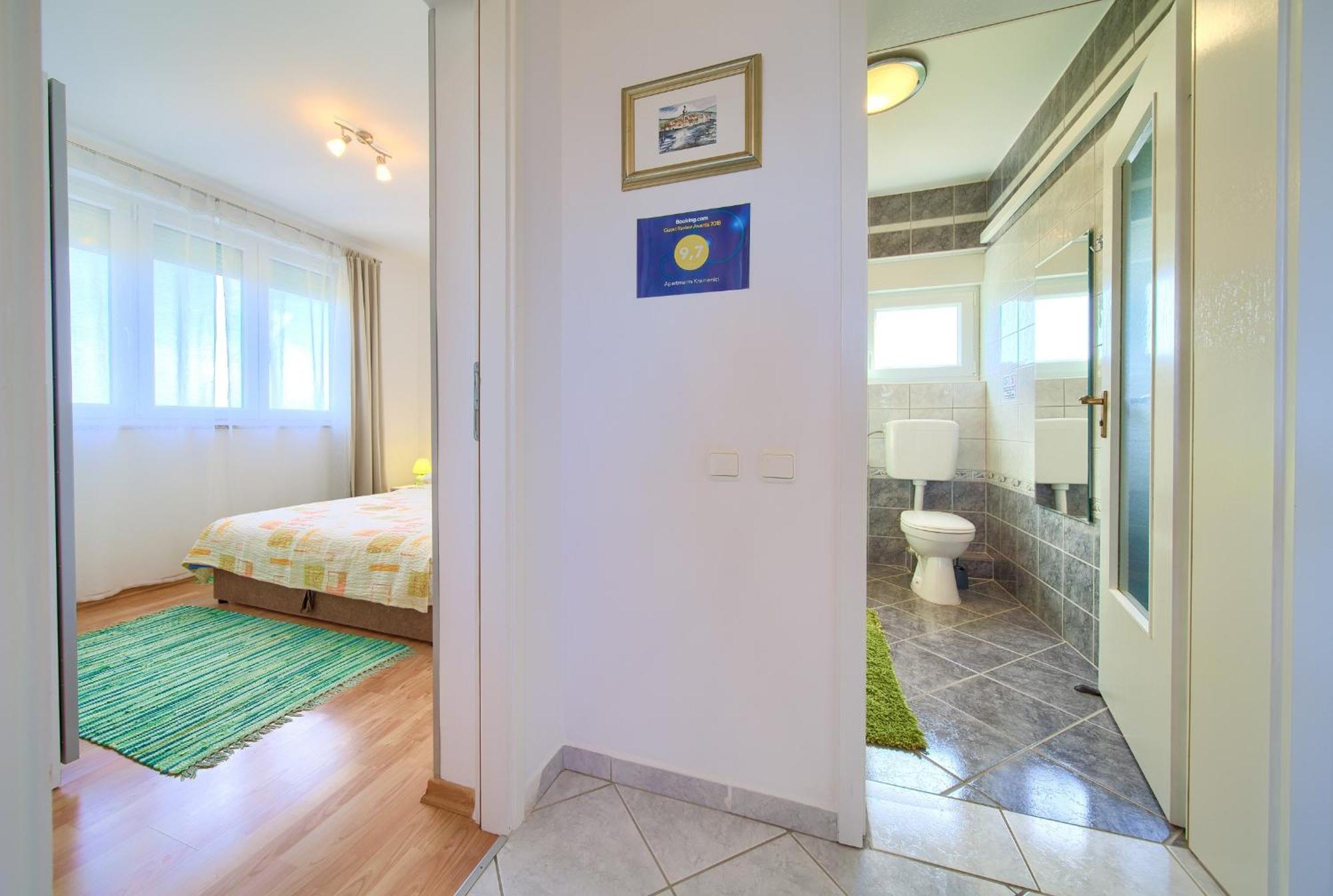 Apartments Kremenici Малинська Екстер'єр фото